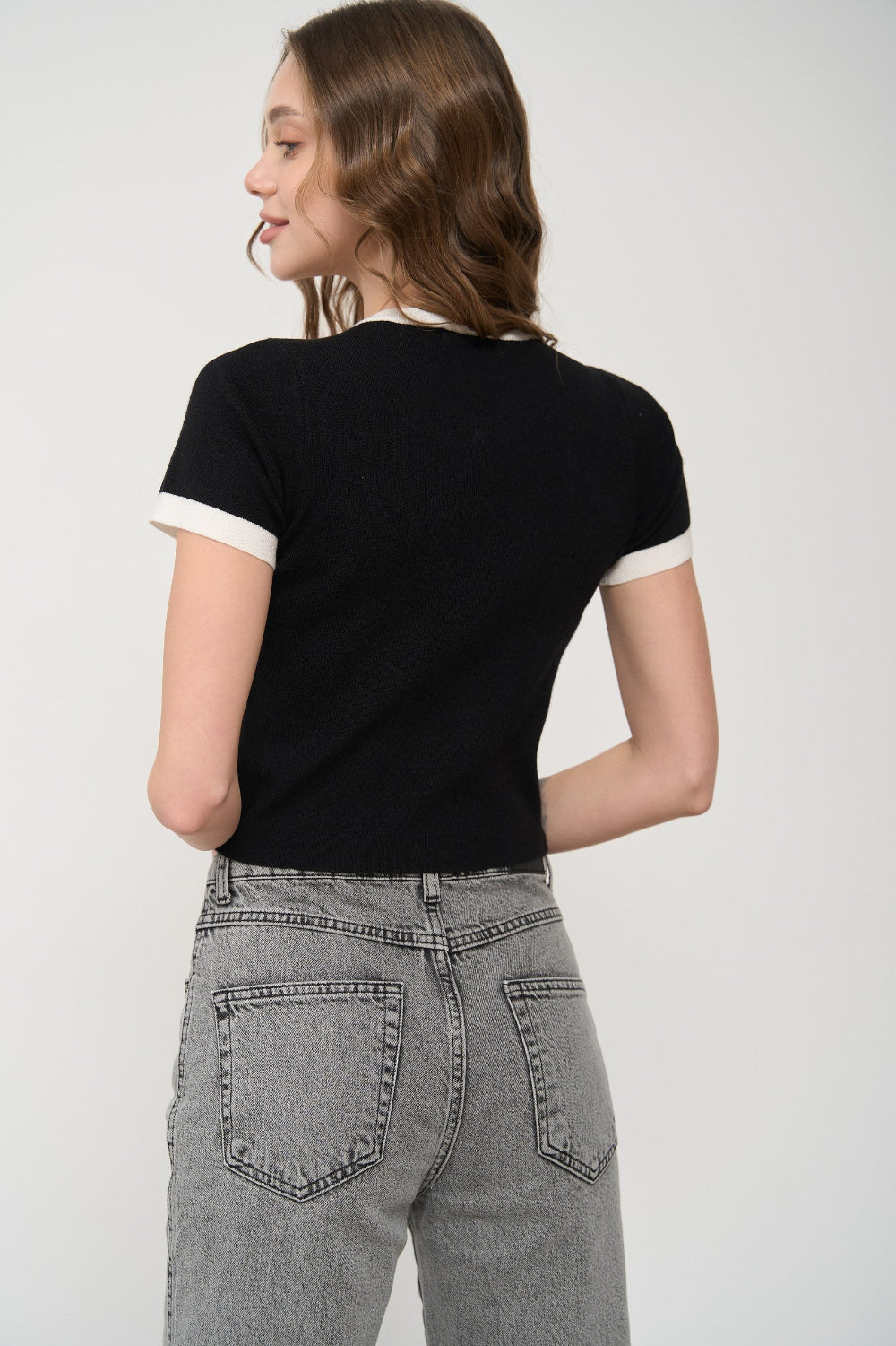 Black Contrast Trim Knit T-Shirt - SOLMAR