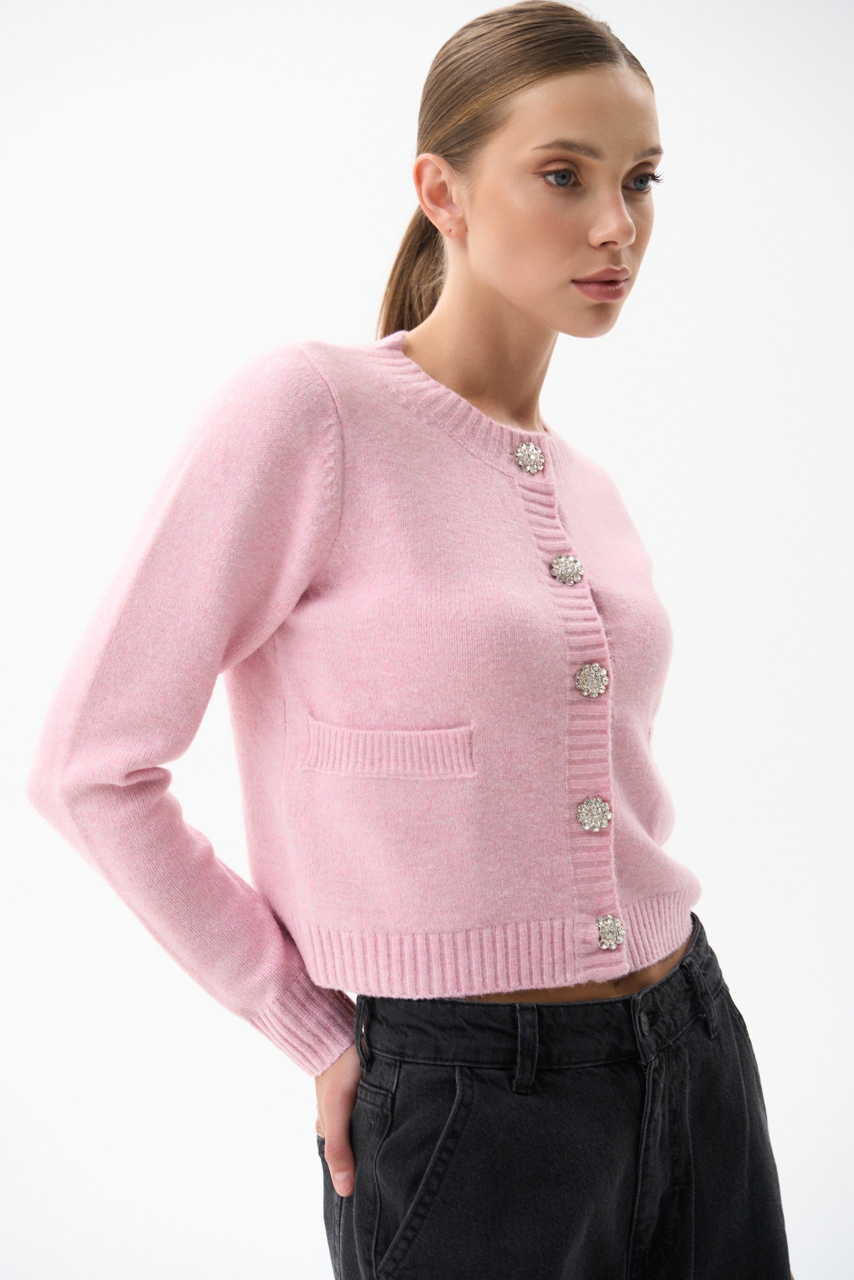 Woolen cardigan in color pink