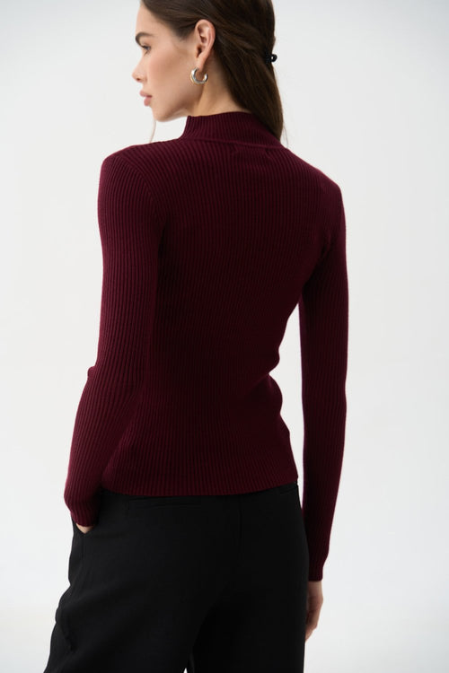 Sweater with a neck rack in color burgundy - SOLMAR