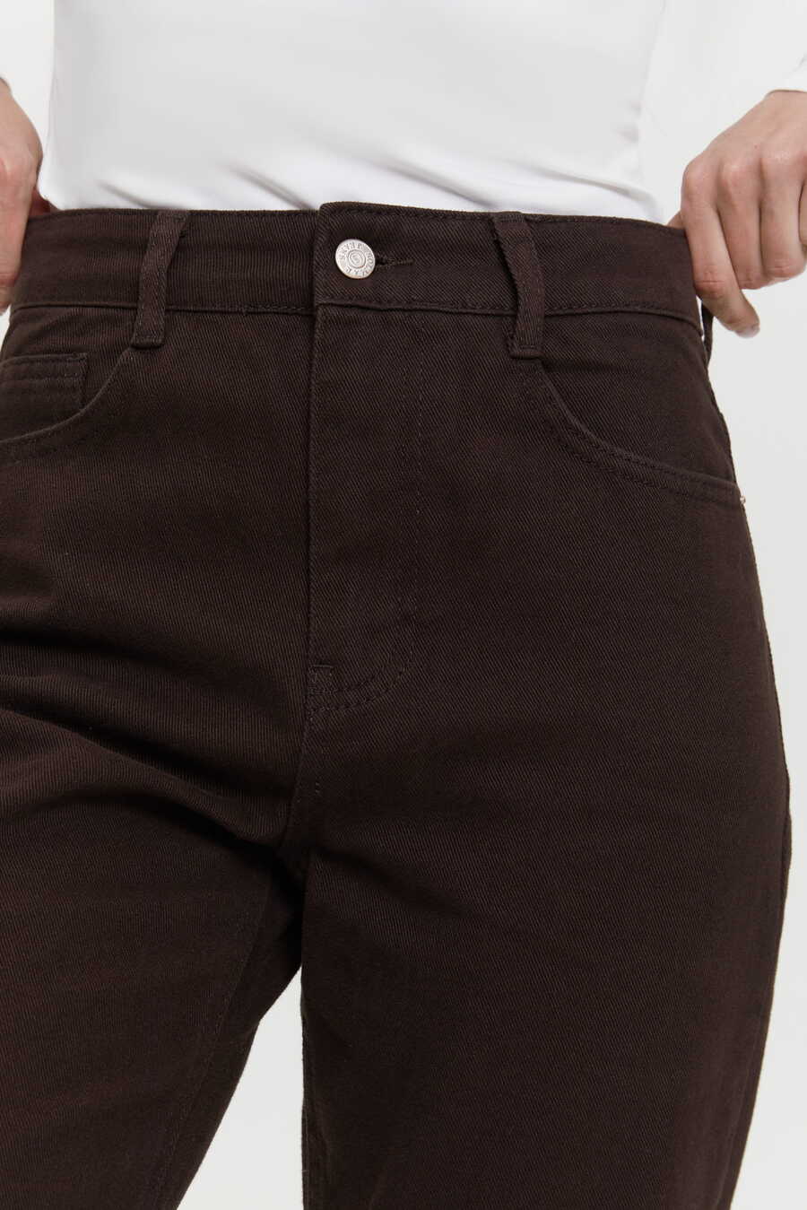 Raw hem STRAIGHT jeans, Chocolate