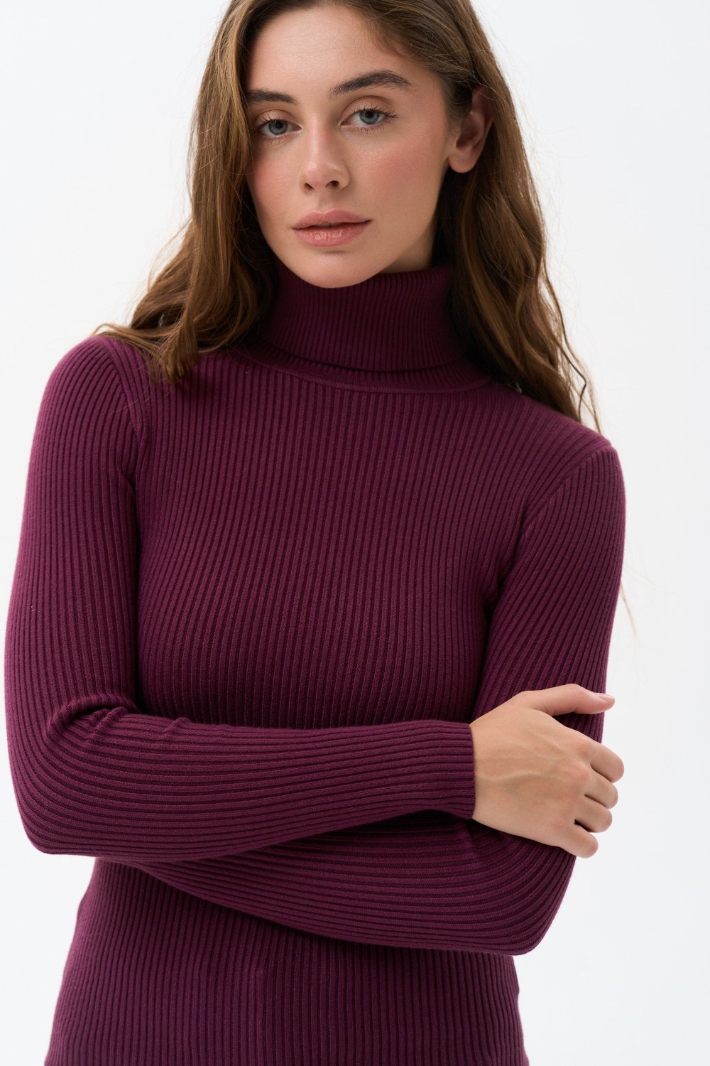 Ribbed turtleneck sweater in color red - SOLMAR