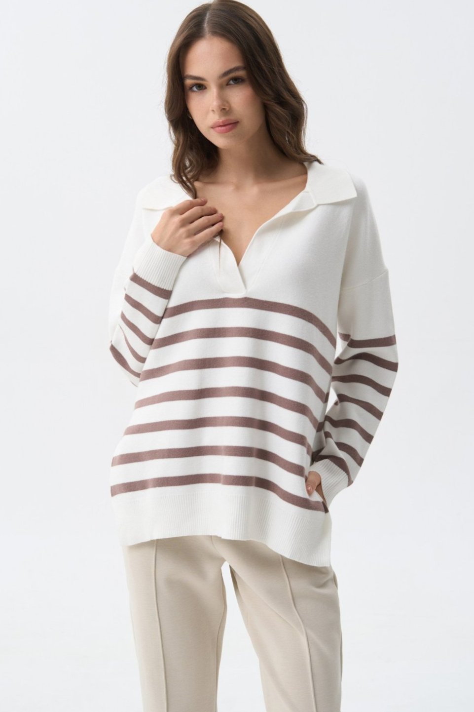 Striped polo sweater in color beige