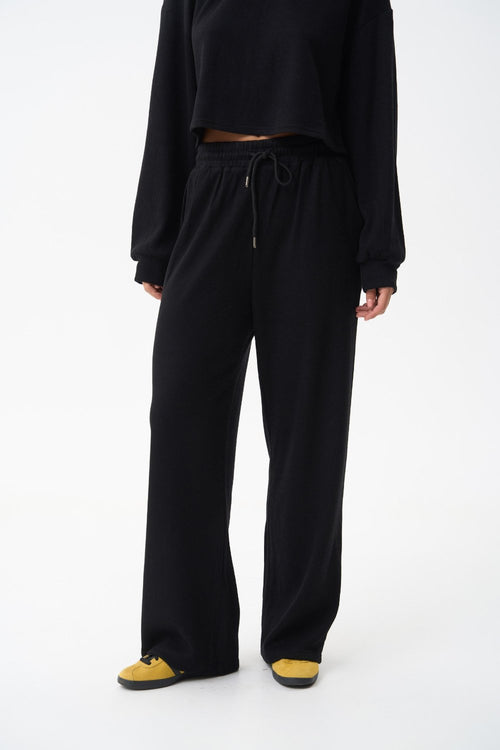 Knitted pants in color black - SOLMAR