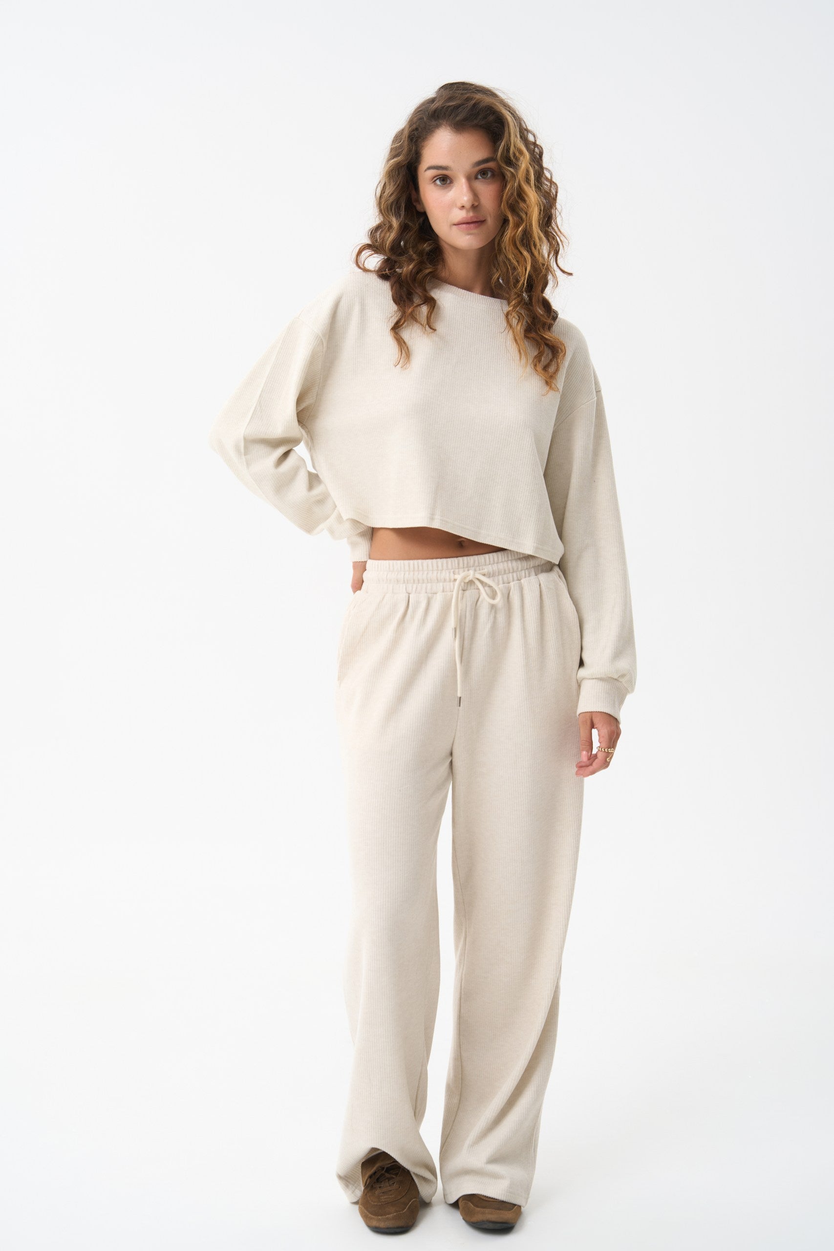 Milk Cropped Sports Sweatshirt - SOLMAR