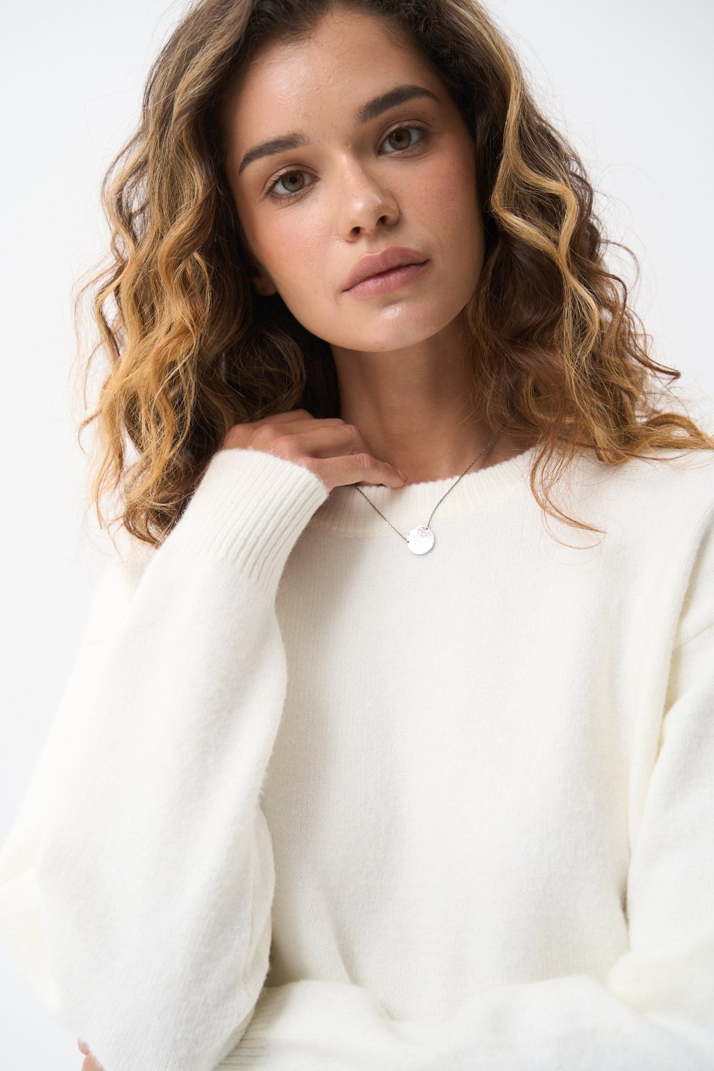 Wool sweaterin color milk - SOLMAR