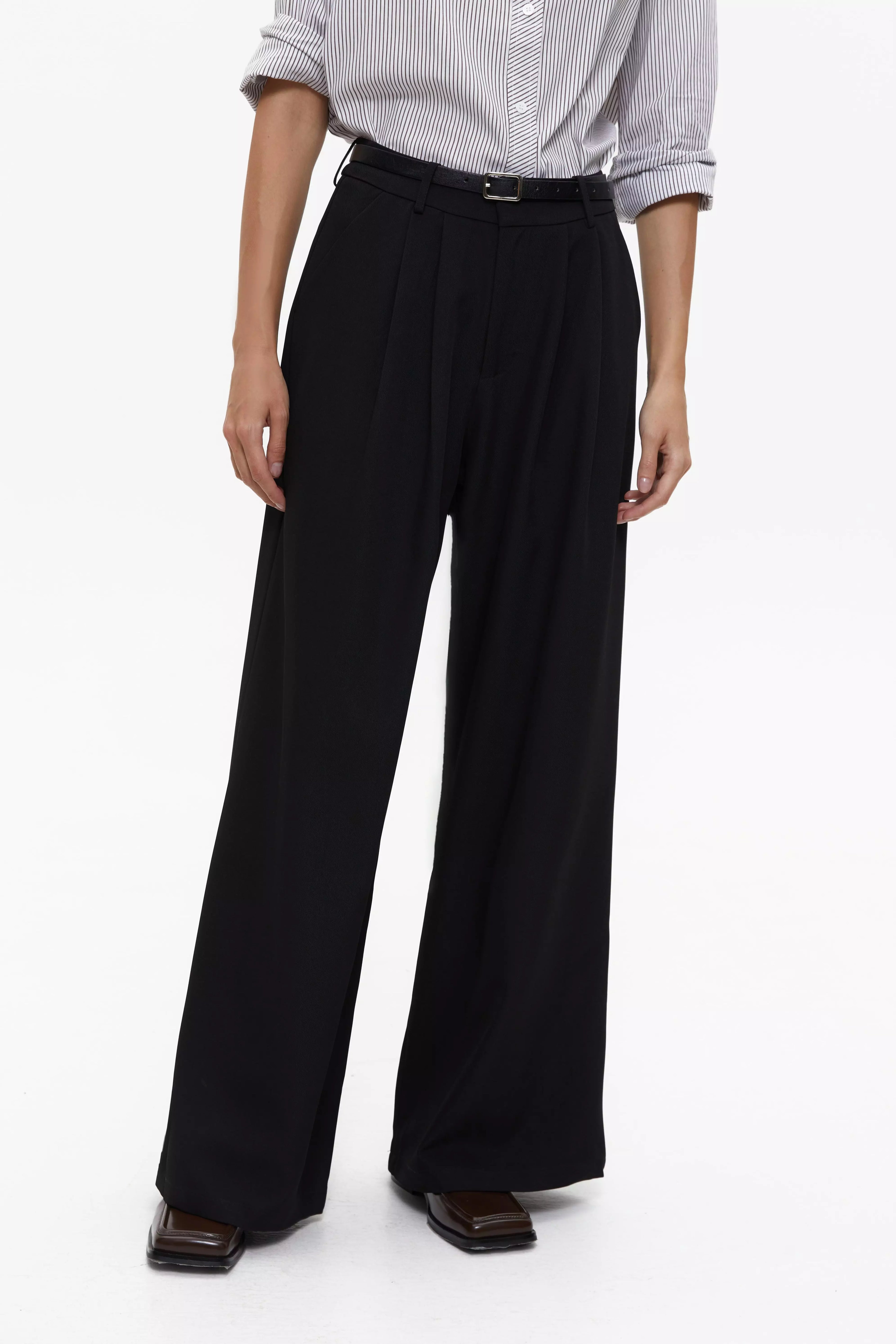 Black Classic Pleated Trousers