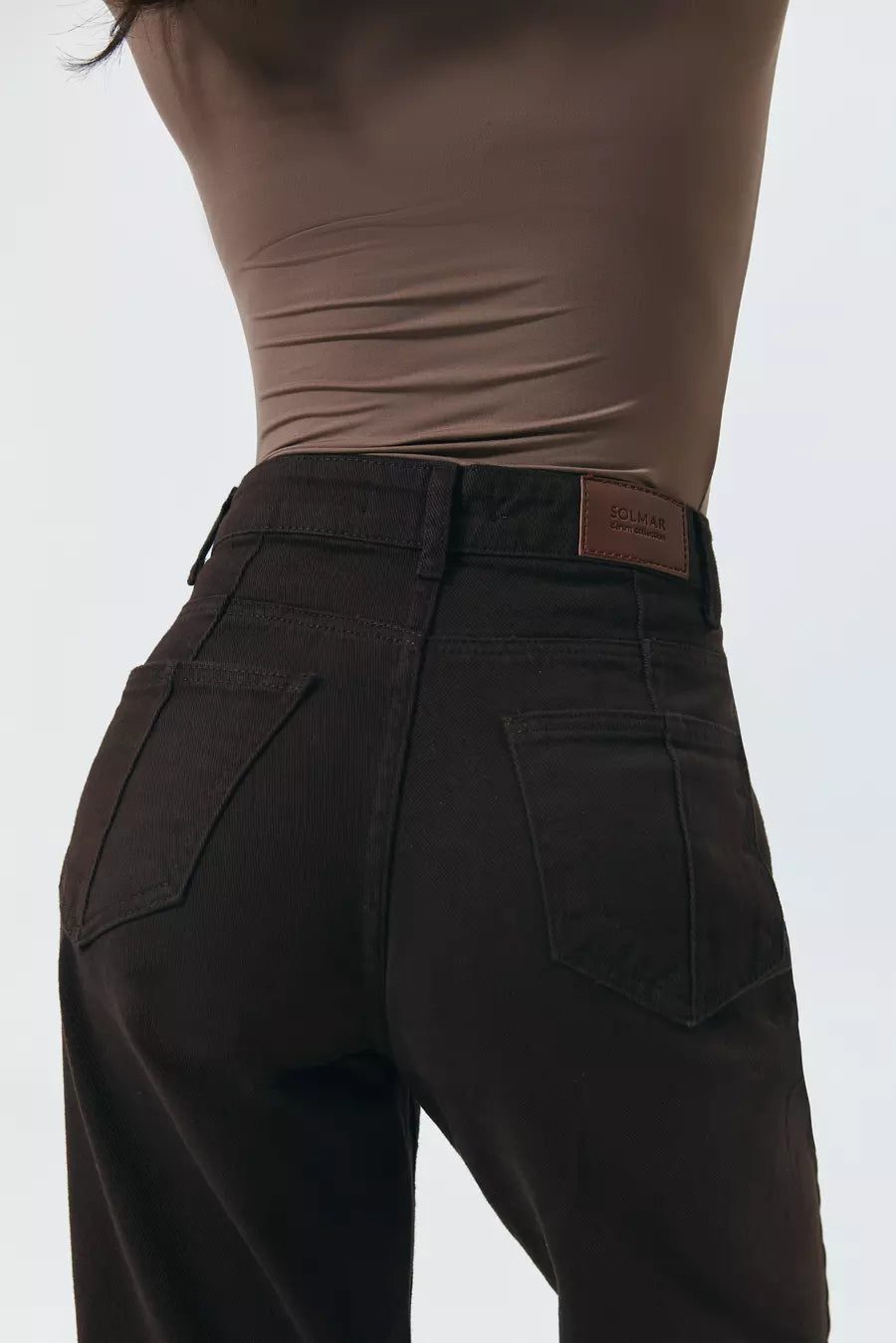 Dzhynsy STRAIGHT z neobroblenym nyzhnim kraiem, chocolate - 7029