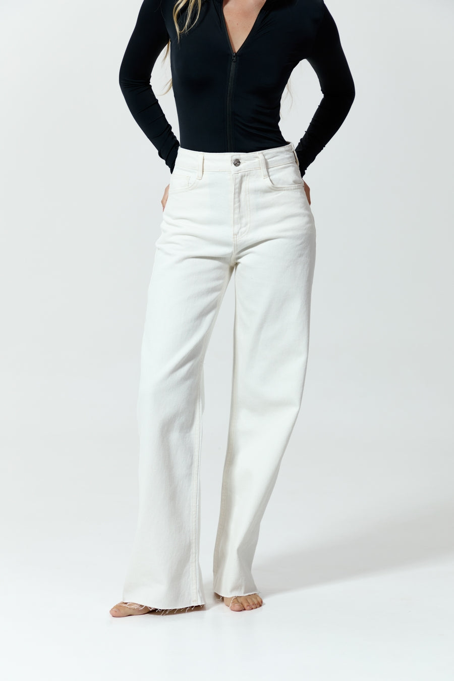 Wide-Leg Jeans, Milk