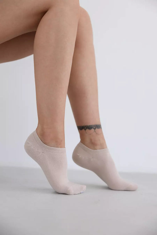 Women's ultra-short socks in natural color - 0020-L201