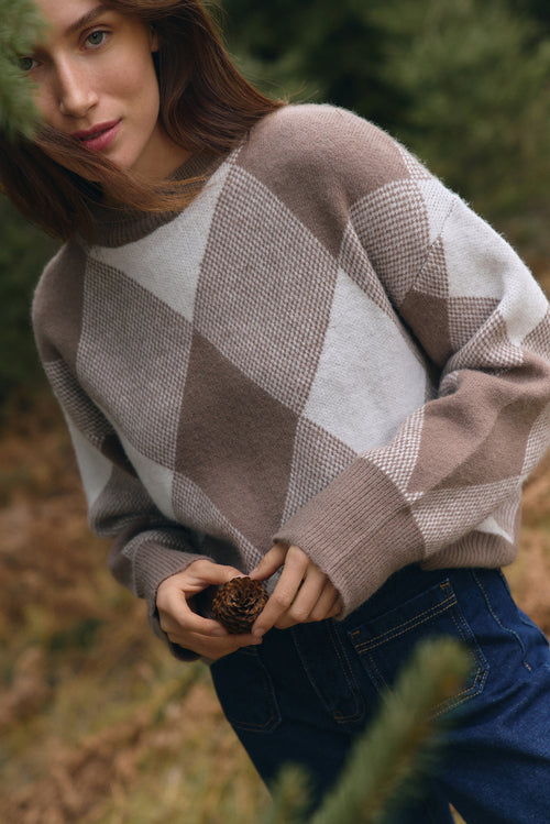 Beige Diamond Pattern Knit Sweater - SOLMAR