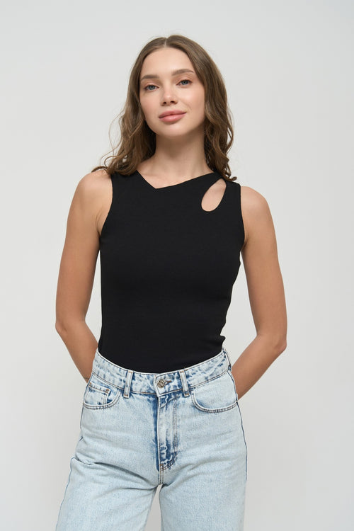 Cutout neckline tank top, Black