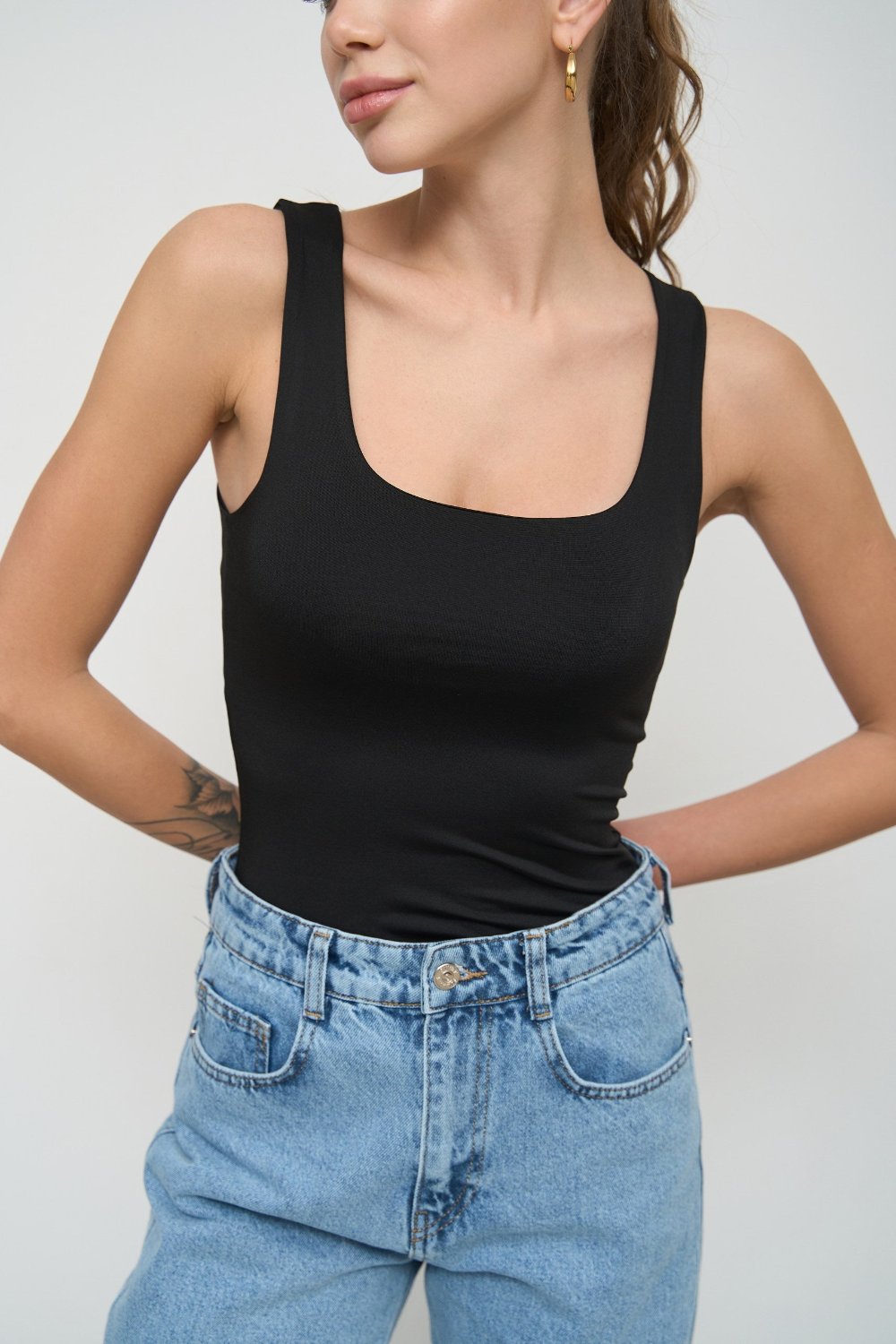 Black Square Neck Tank Top