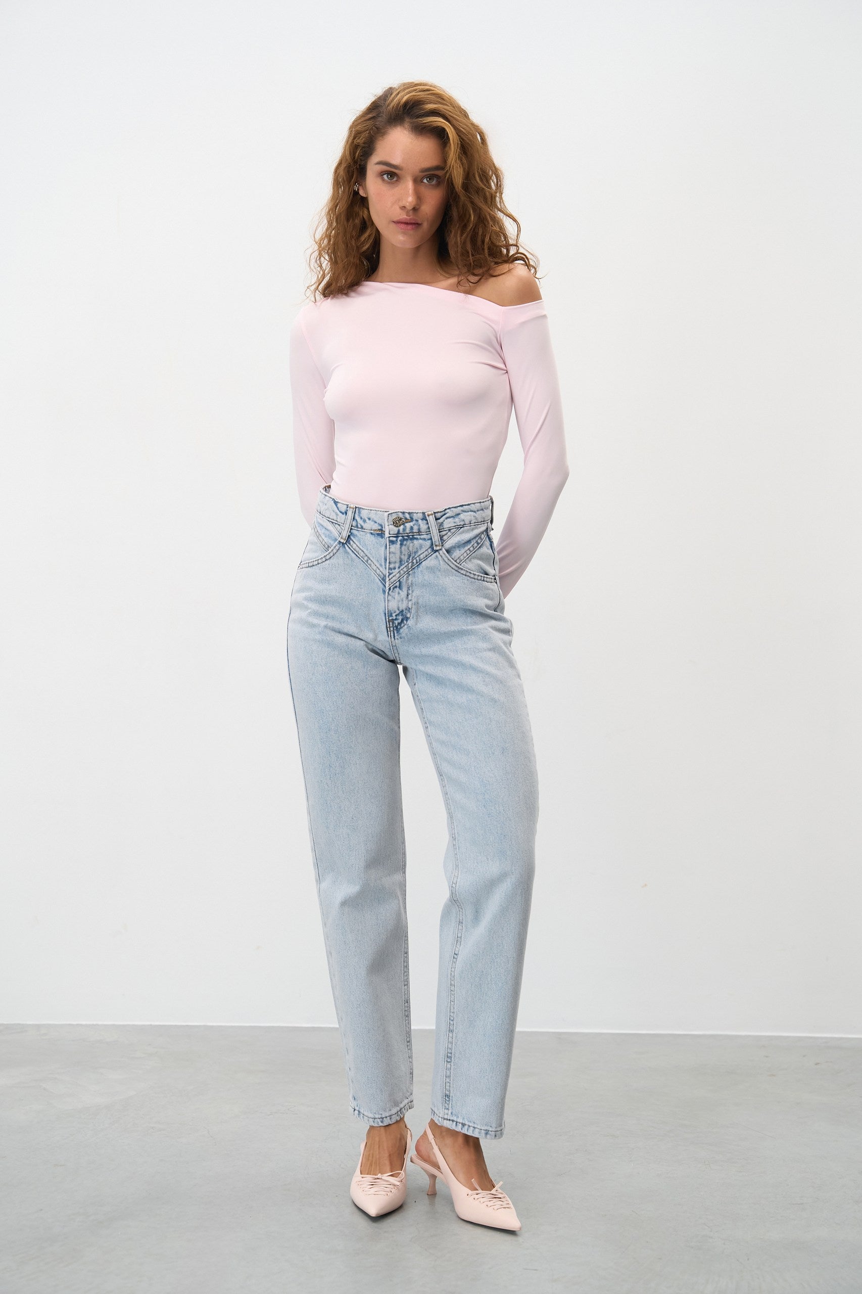 Blue High Rise Straight Leg Jeans