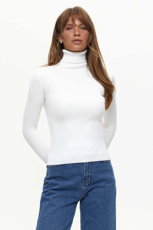 fakturna-trikotazhna-vodolazka-koloru-white-8253