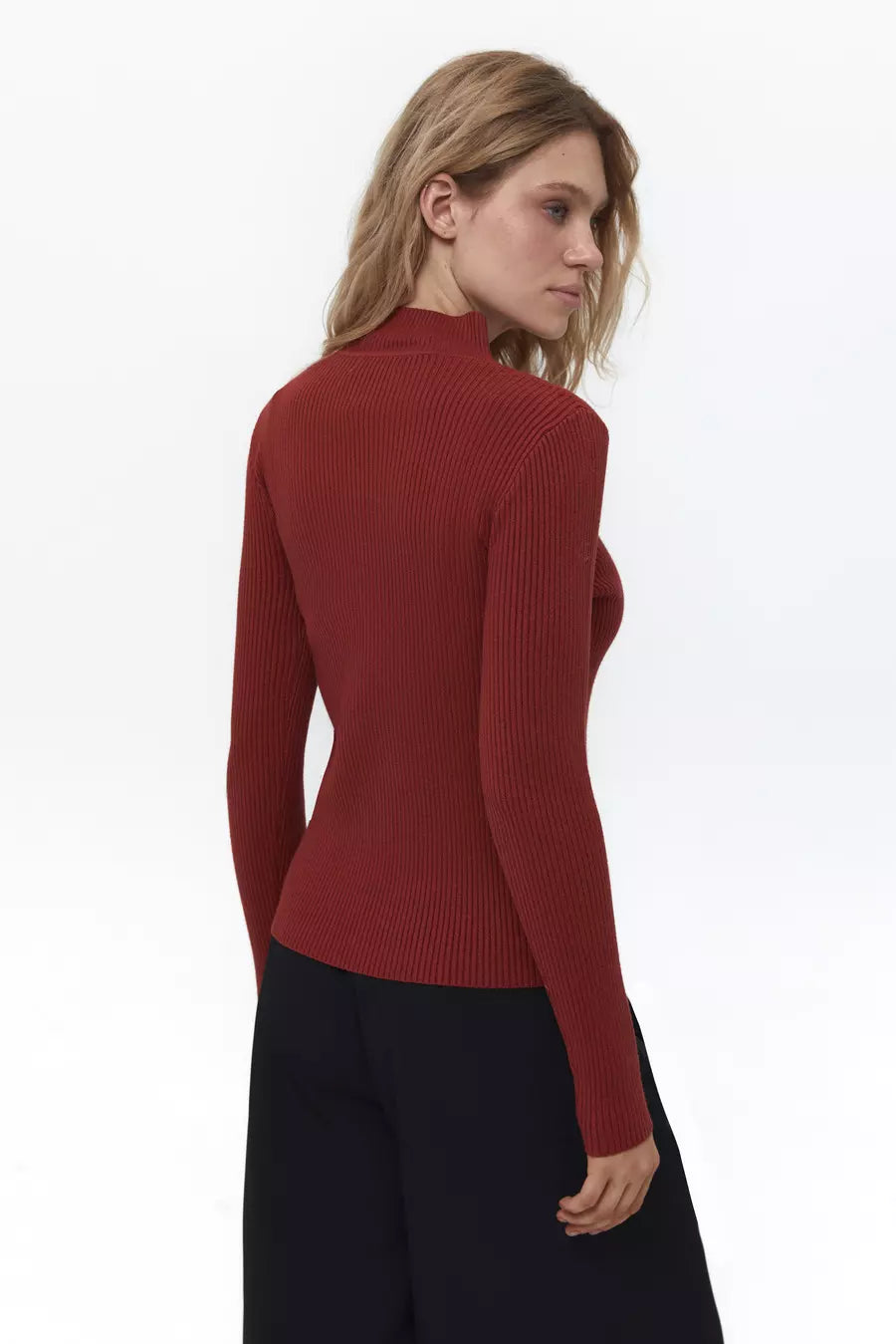 fakturnij-golf-z-gorlovinoyu-st-jka-terracotta-8201