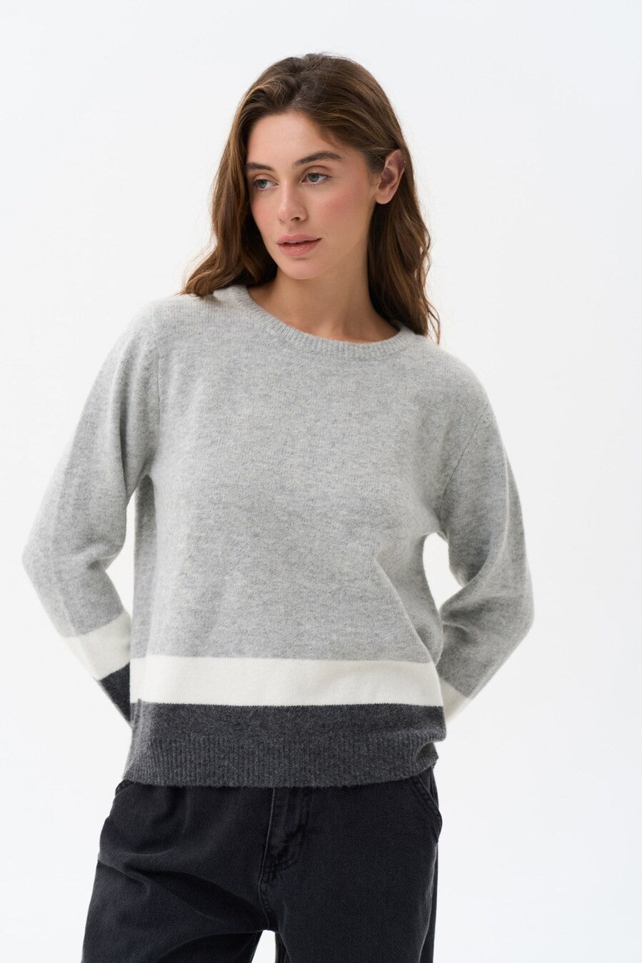 Grey sweater color beige