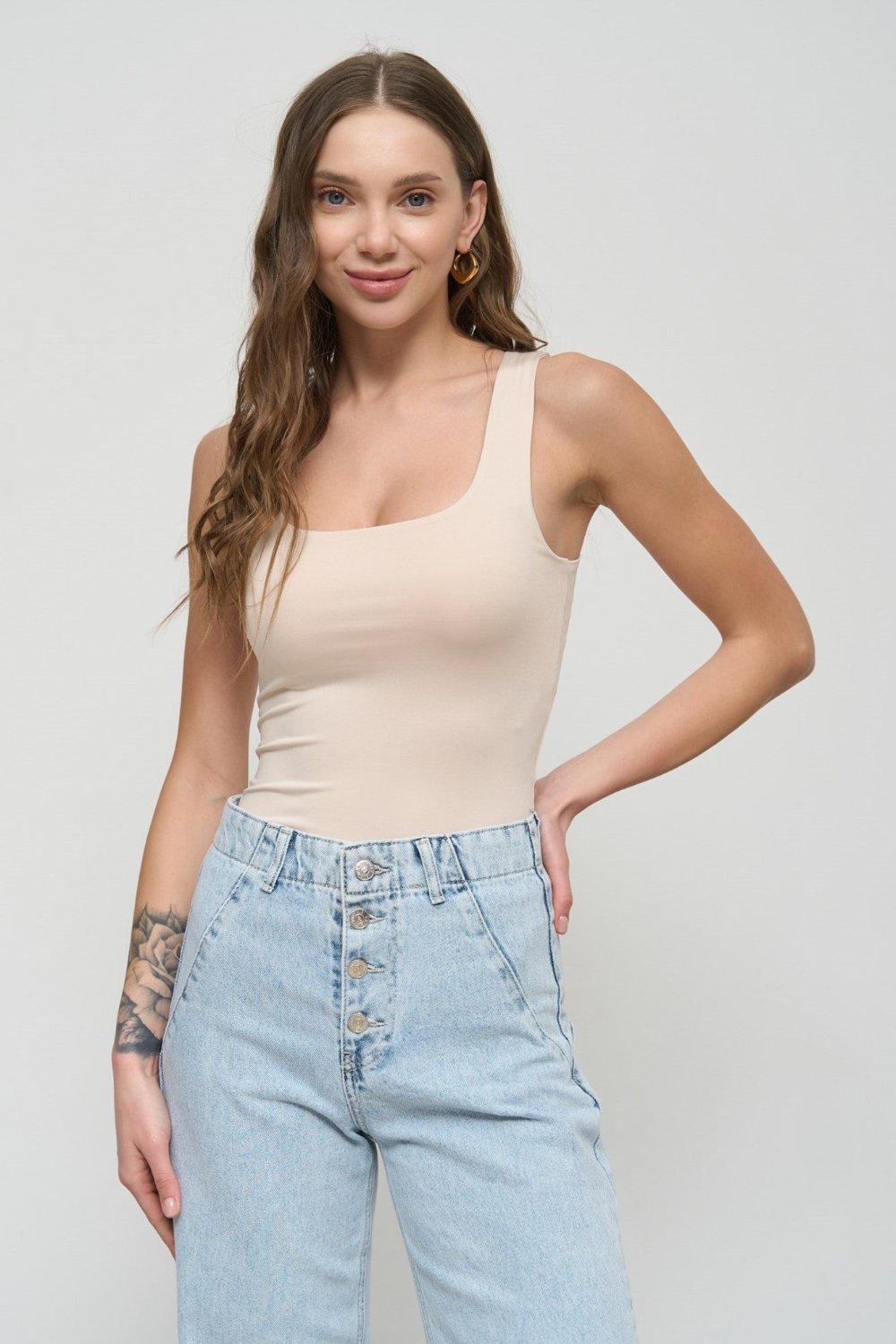 Milk Square Neck Tank Top - SOLMAR