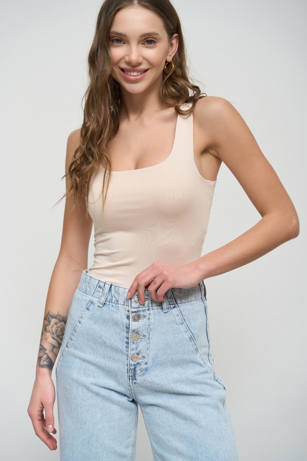 Milk Square Neck Tank Top - SOLMAR