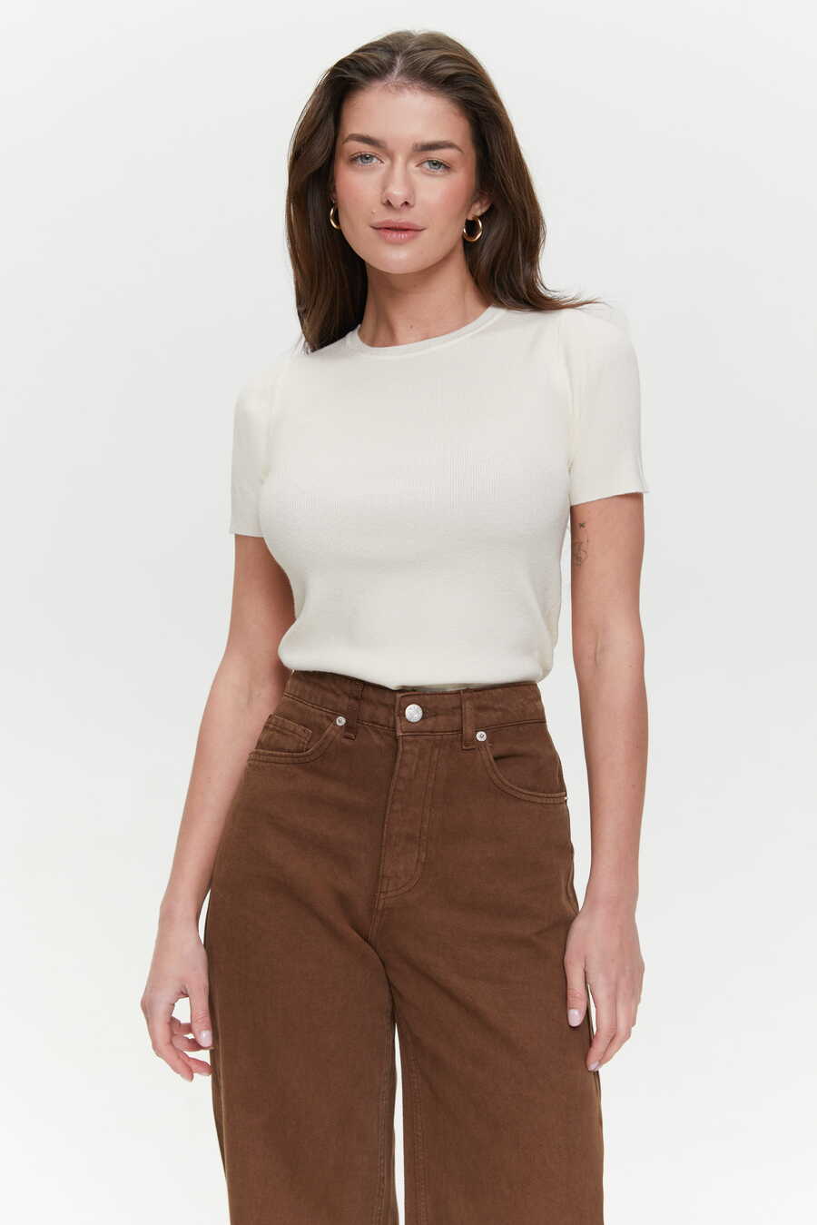 Cream  Knit Short Sleeve T-shirt