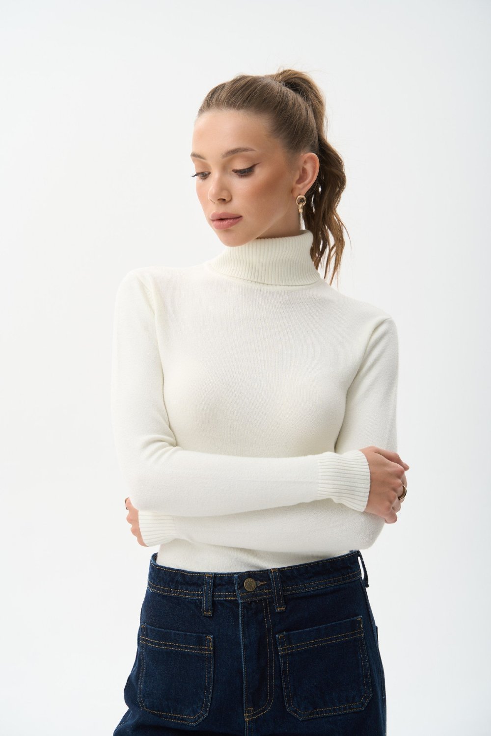 Turtleneck sweater in color milk - SOLMAR