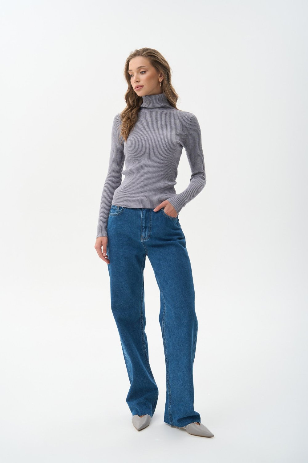 Ribbed turtleneck sweater in color grey - SOLMAR