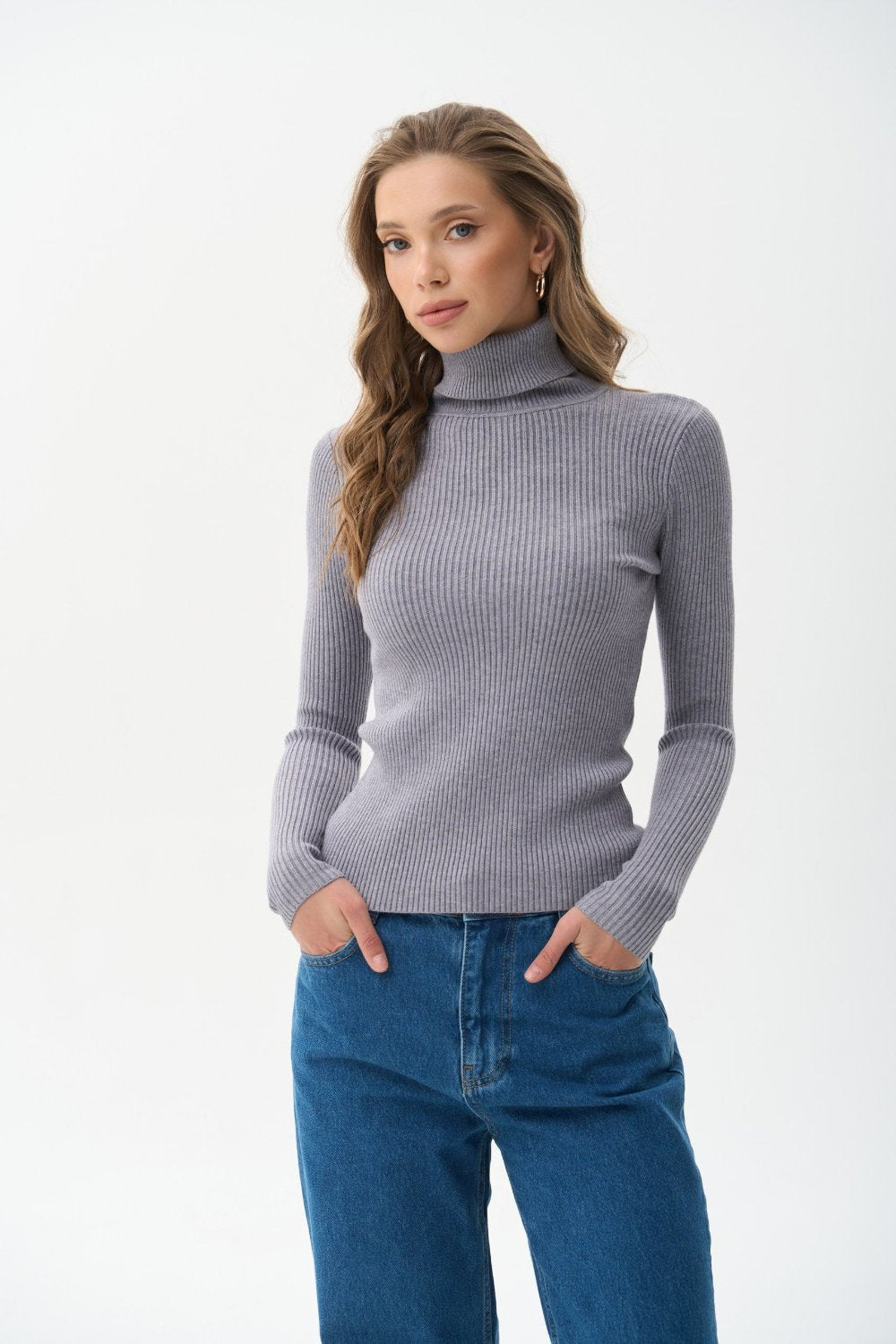 Ribbed turtleneck sweater in color grey - SOLMAR