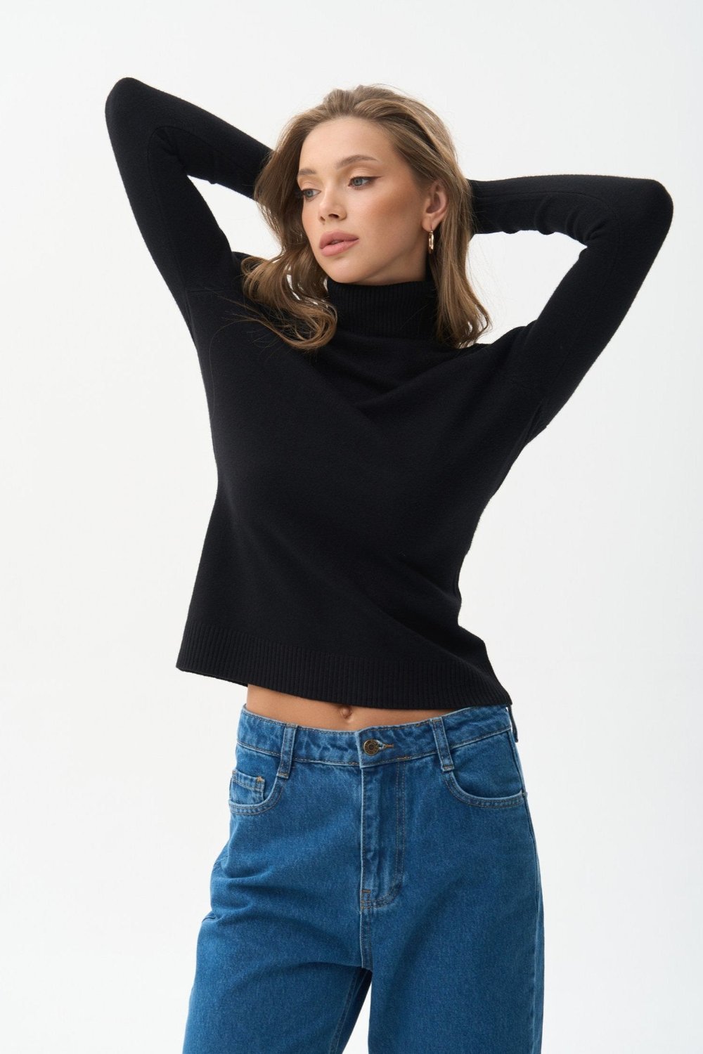 Turtleneck sweater in color black