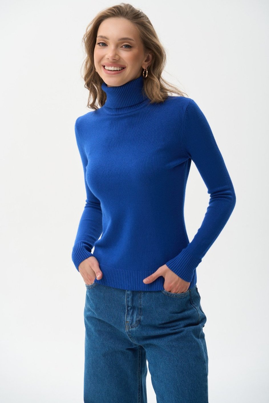 Turtleneck sweater in color blue