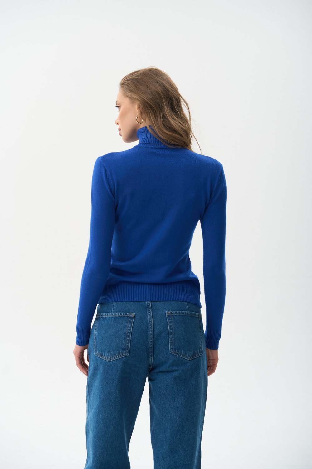 Turtleneck sweater in color blue - SOLMAR