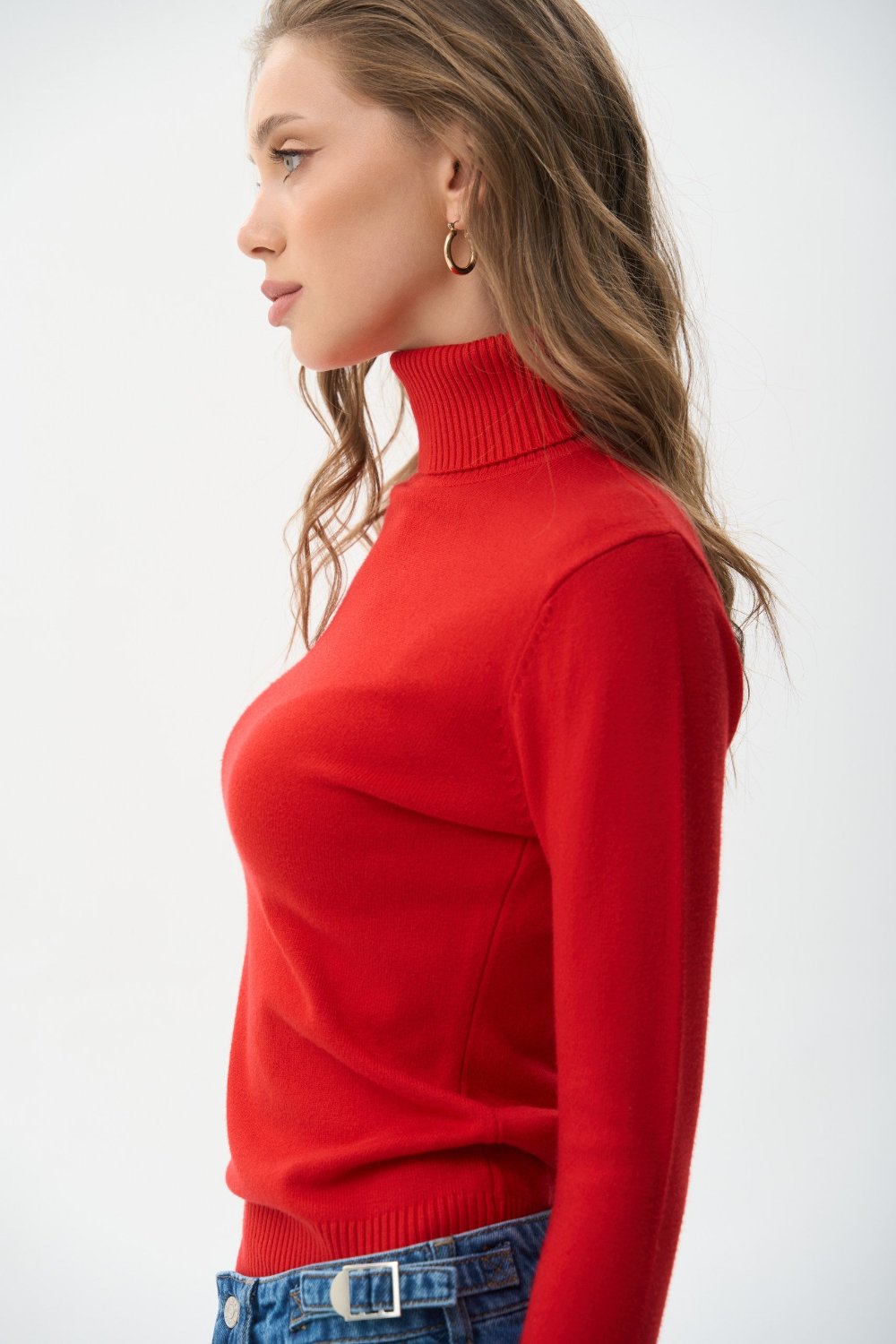 Turtleneck sweater in color red - SOLMAR