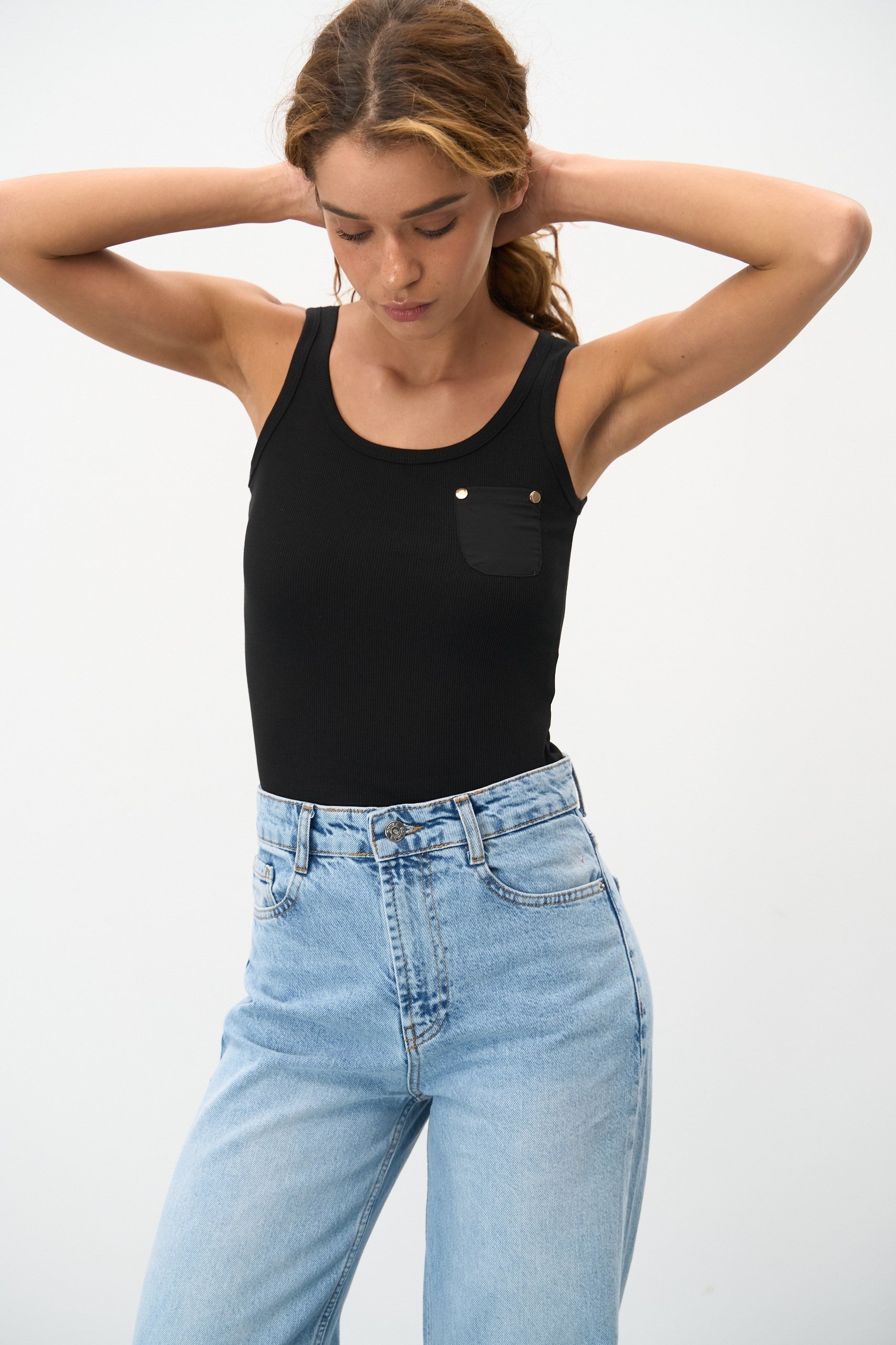 Tank Top with a Black Pocket - SOLMAR