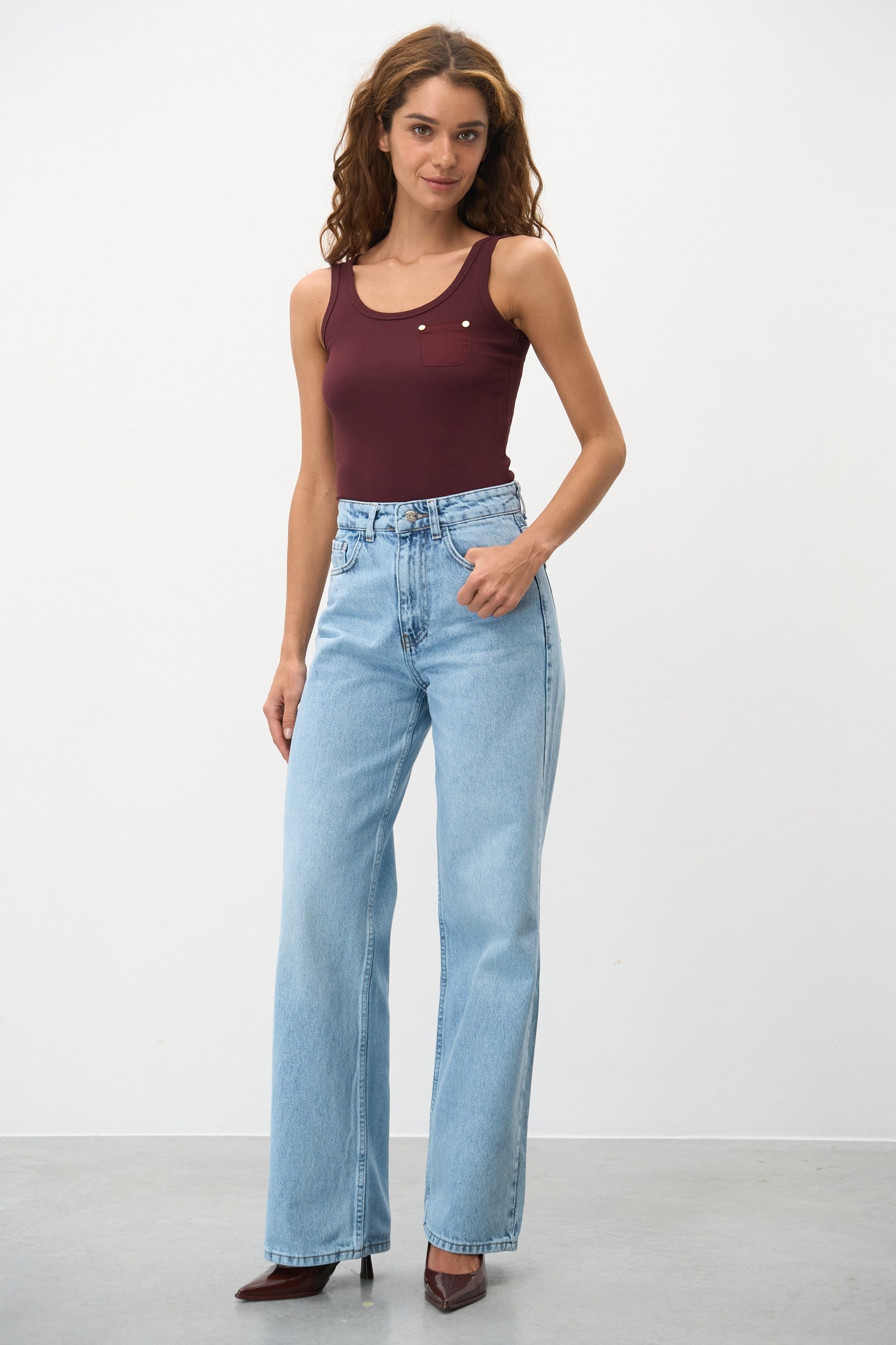 Tank Top with a Brown Pocket - SOLMAR