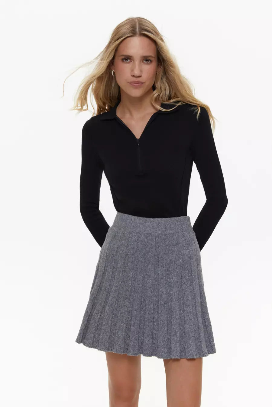 Grey Knit Pleated Skirt
