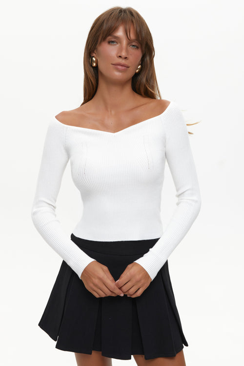 White Sugar Sweetheart Neckline Ribbed knit Long Sleeve