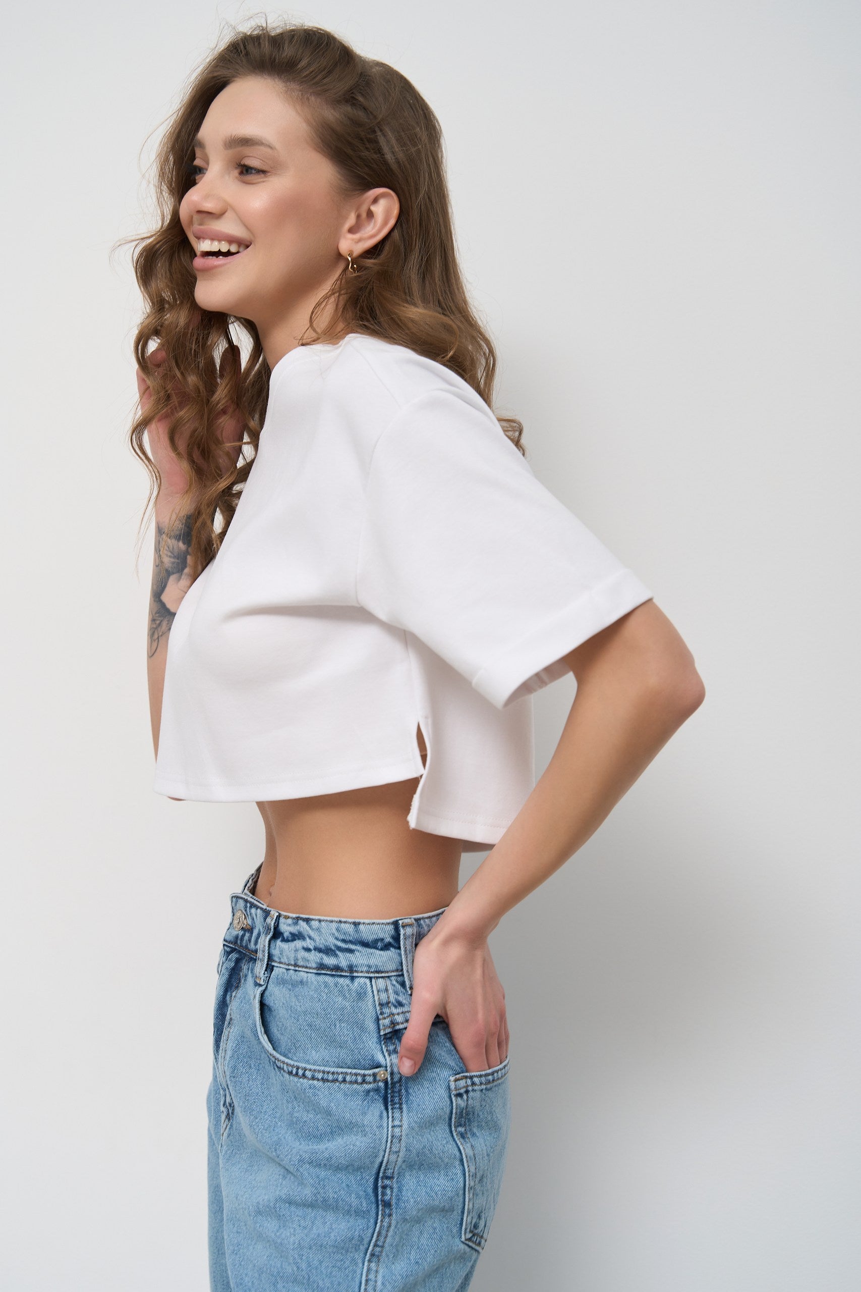 White Oversized Cropped T-Shirt - SOLMAR