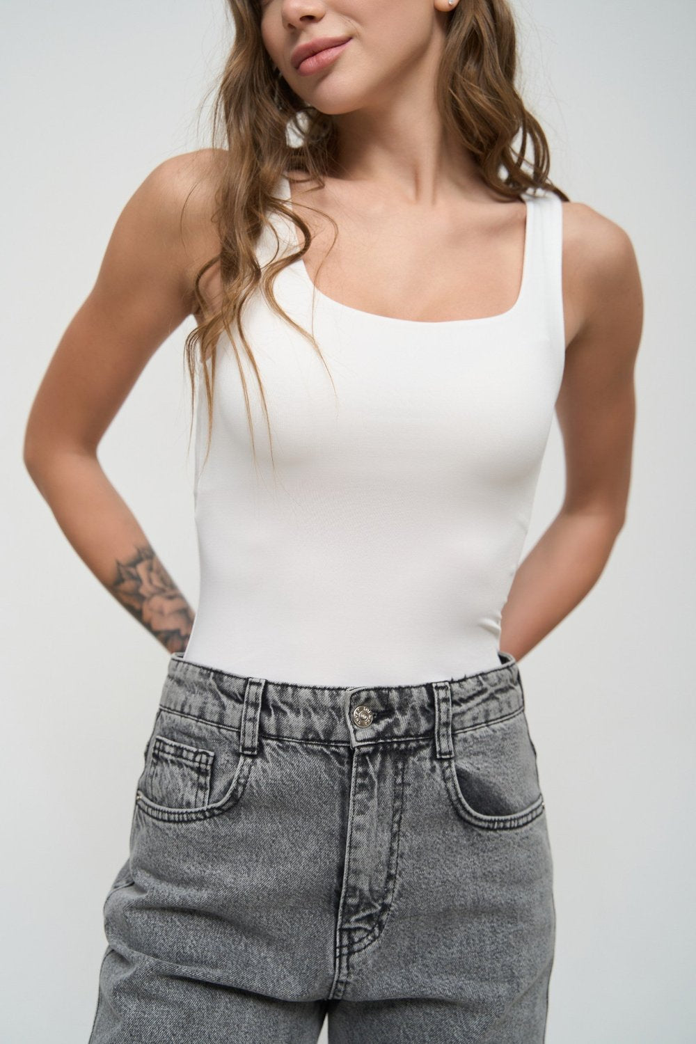 White Square Neck Tank Top - SOLMAR