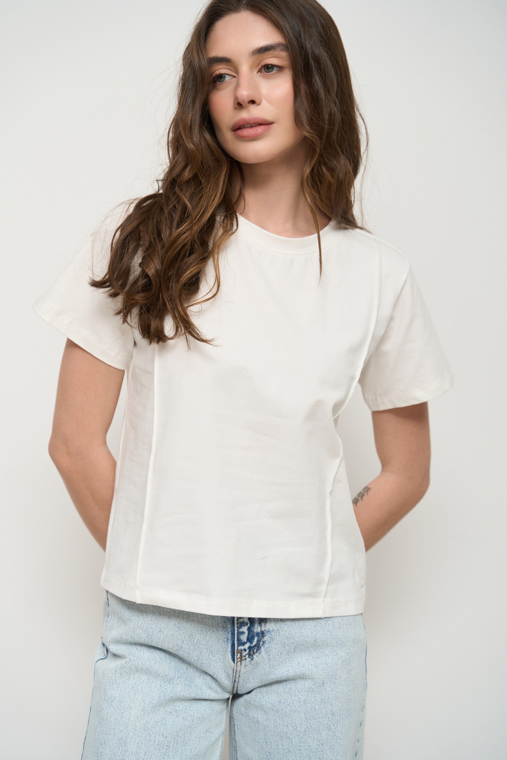 White T-Shirt with Decorative Seams - SOLMAR